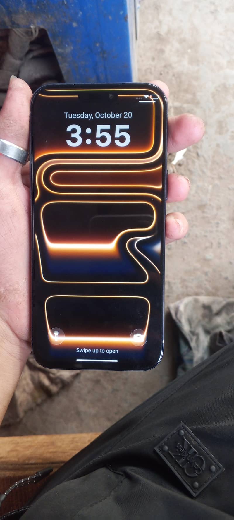 Apple iPhone 17 Pro Max 4