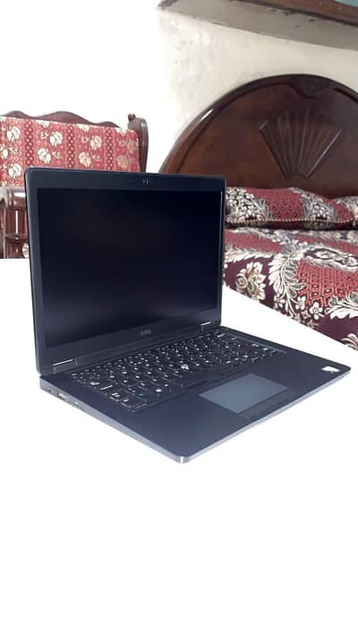 Core i5 6th gen laptop i5-6300u 10/10 condition