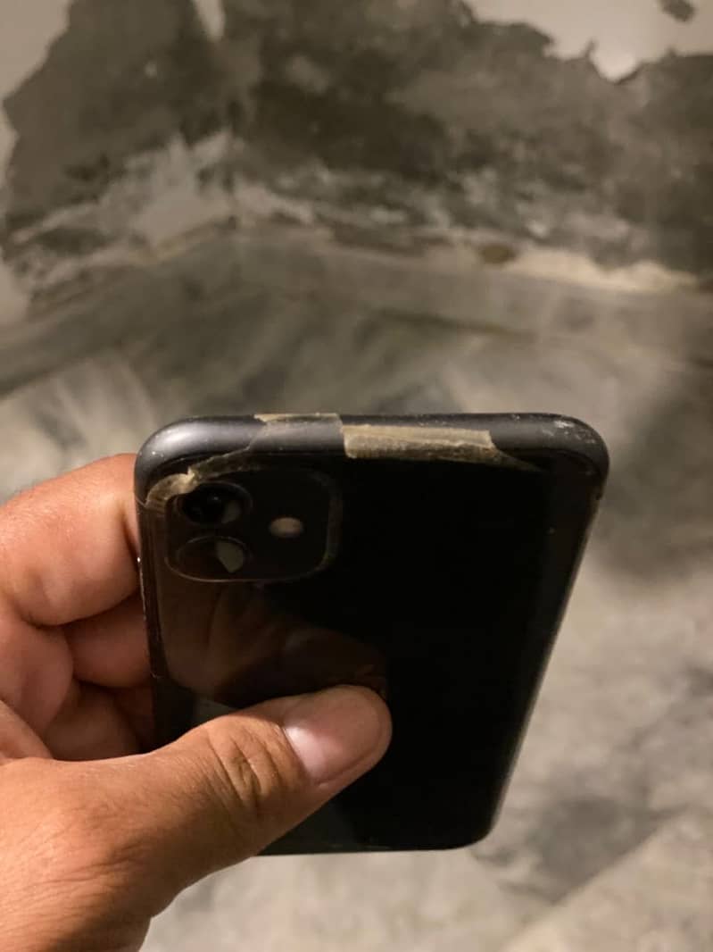 Apple iPhone 11 64 gb 2