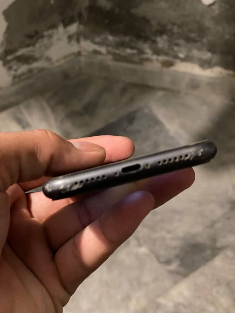 Apple iPhone 11 64 gb 3