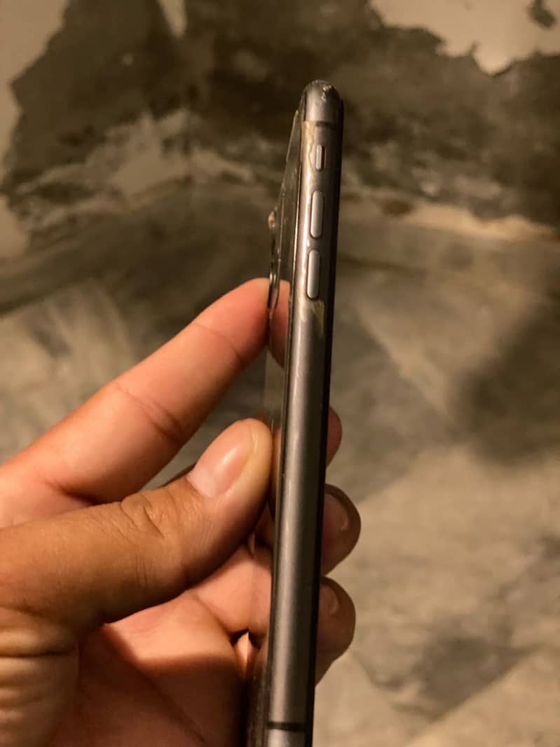 Apple iPhone 11 64 gb 5