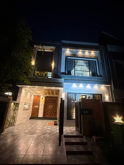 5 Marla Facing park House For Sale in Jinnah Block Bahria Town Lahore