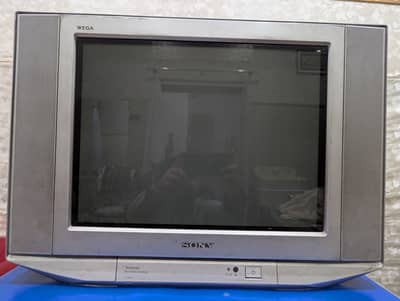 Sony Trinitron Color TV 24 Inch – Good Condition