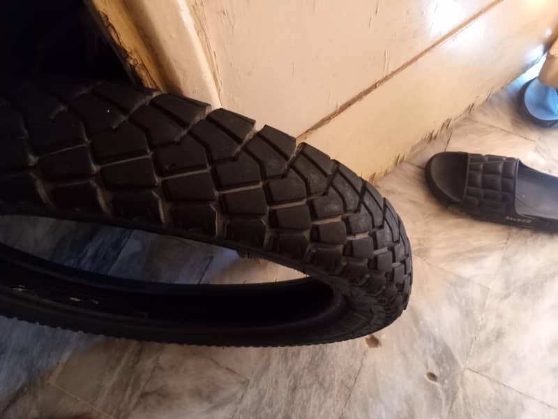 back tyre 0