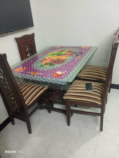 lasani wood dining table with 4 chairs