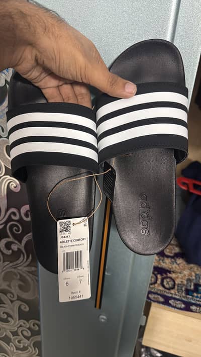 Adidas comfort slides