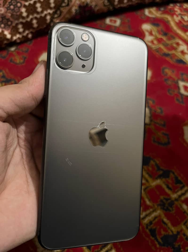 iPhone 11 Pro Max 0
