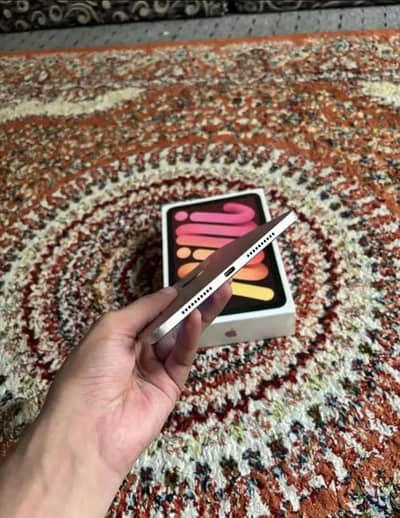 Ipad Mini 7/ A17 Pro chip New condition good touch work urgent Sale