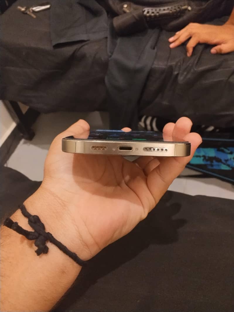 Apple iPhone 14 Pro Max 3