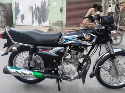 total genioun 10/10 lush condition for sale bike