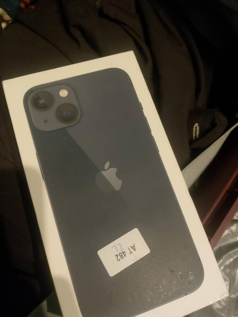 Apple iPhone 13 2