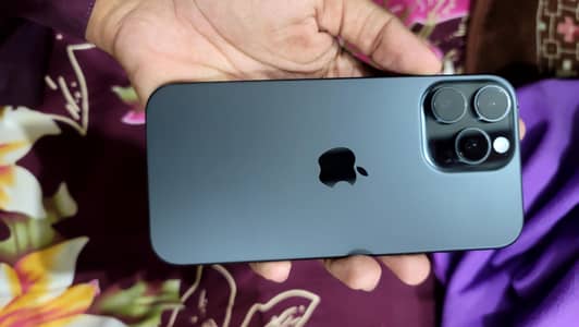 Apple iPhone 16 Pro Max [Icloud lock]