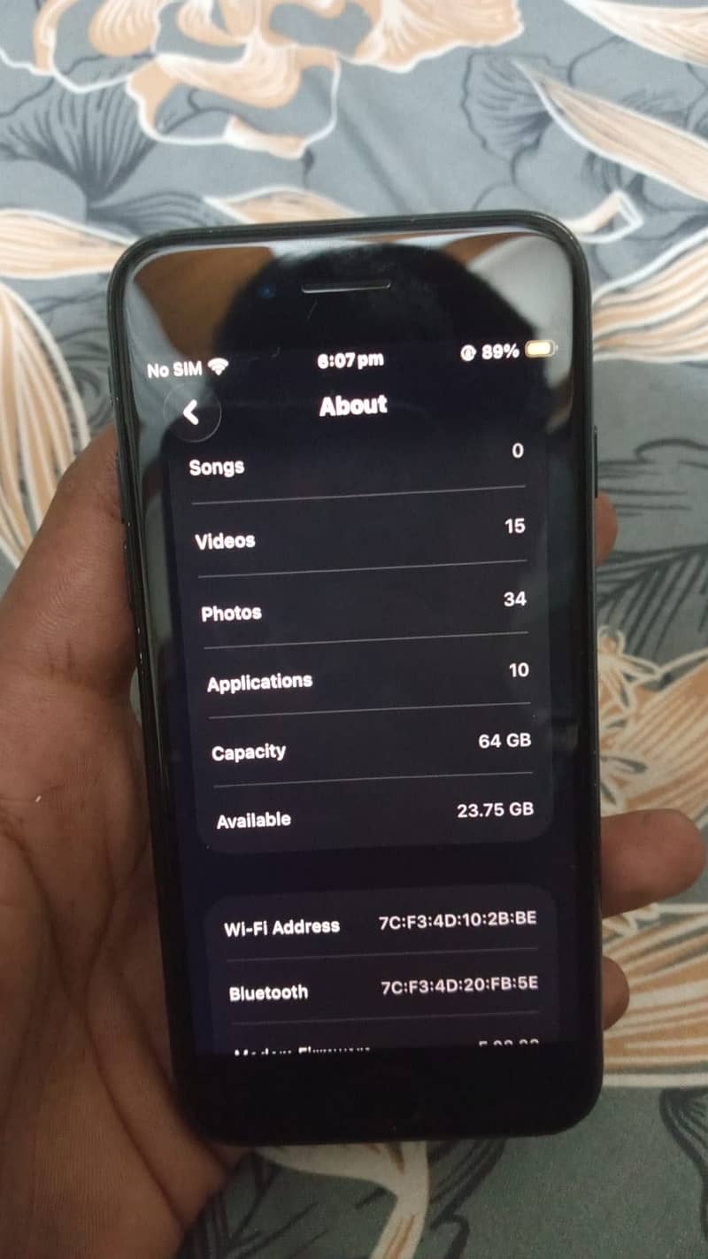 Apple iPhone SE 6
