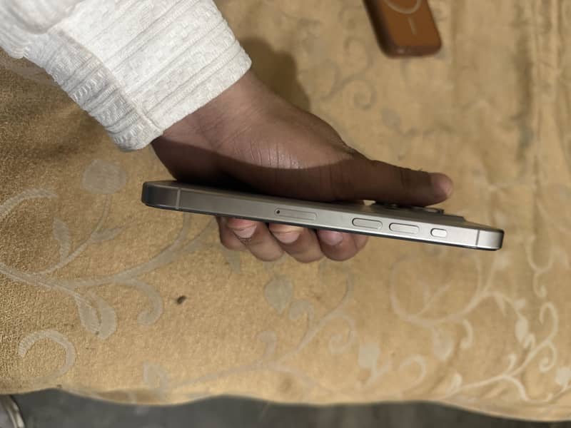 Apple iPhone 15 Pro 5