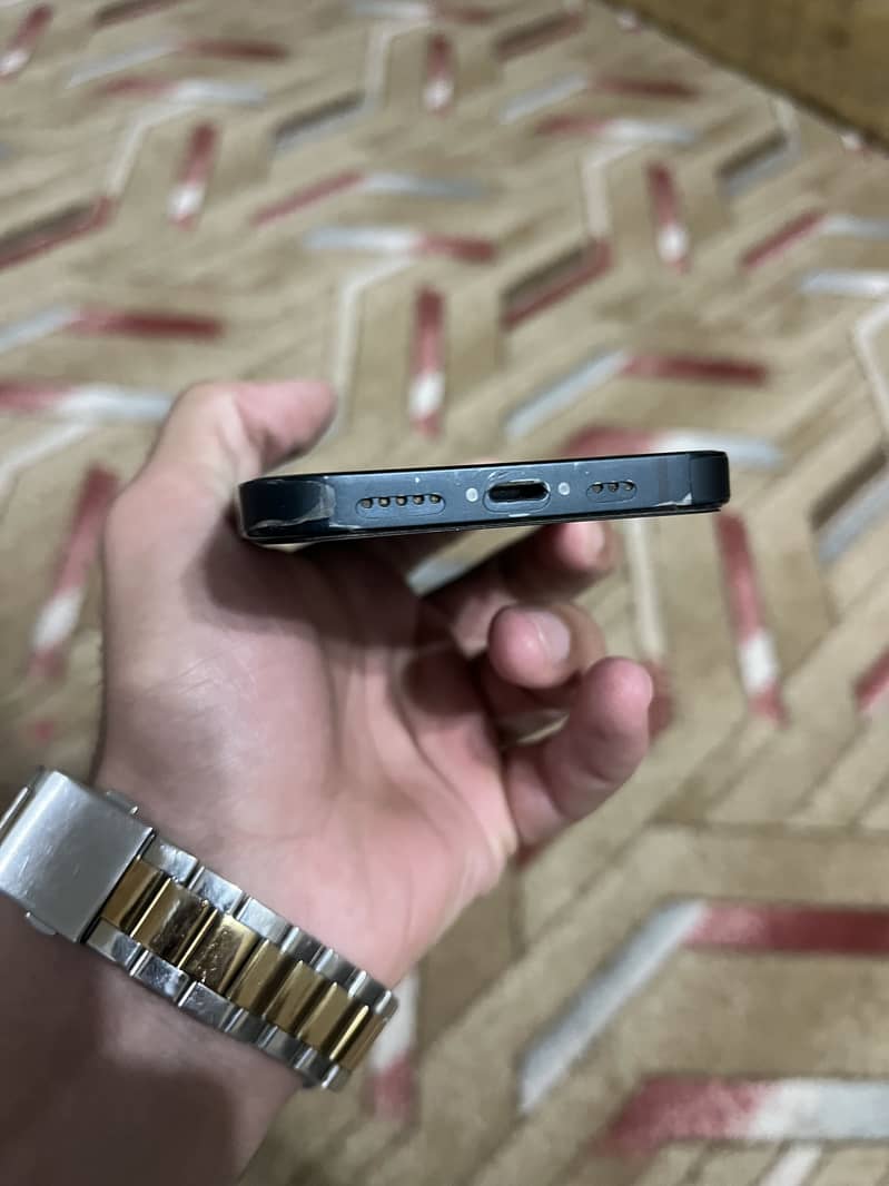 iPhone 14 5