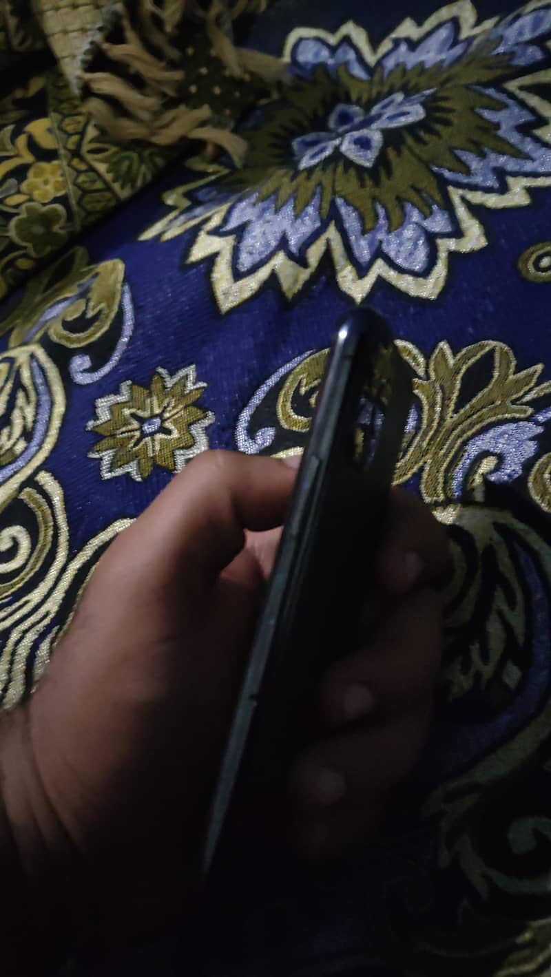 Apple iPhone 11 Pro 3