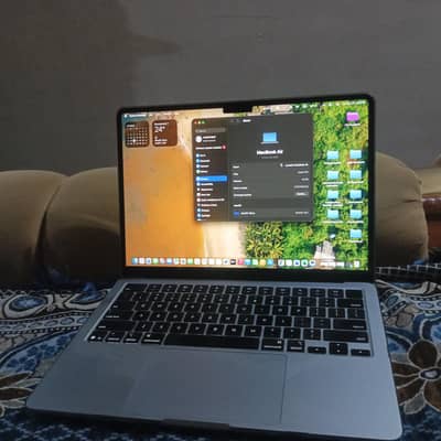 Macbook Air M4 2025 16gb/256 GB