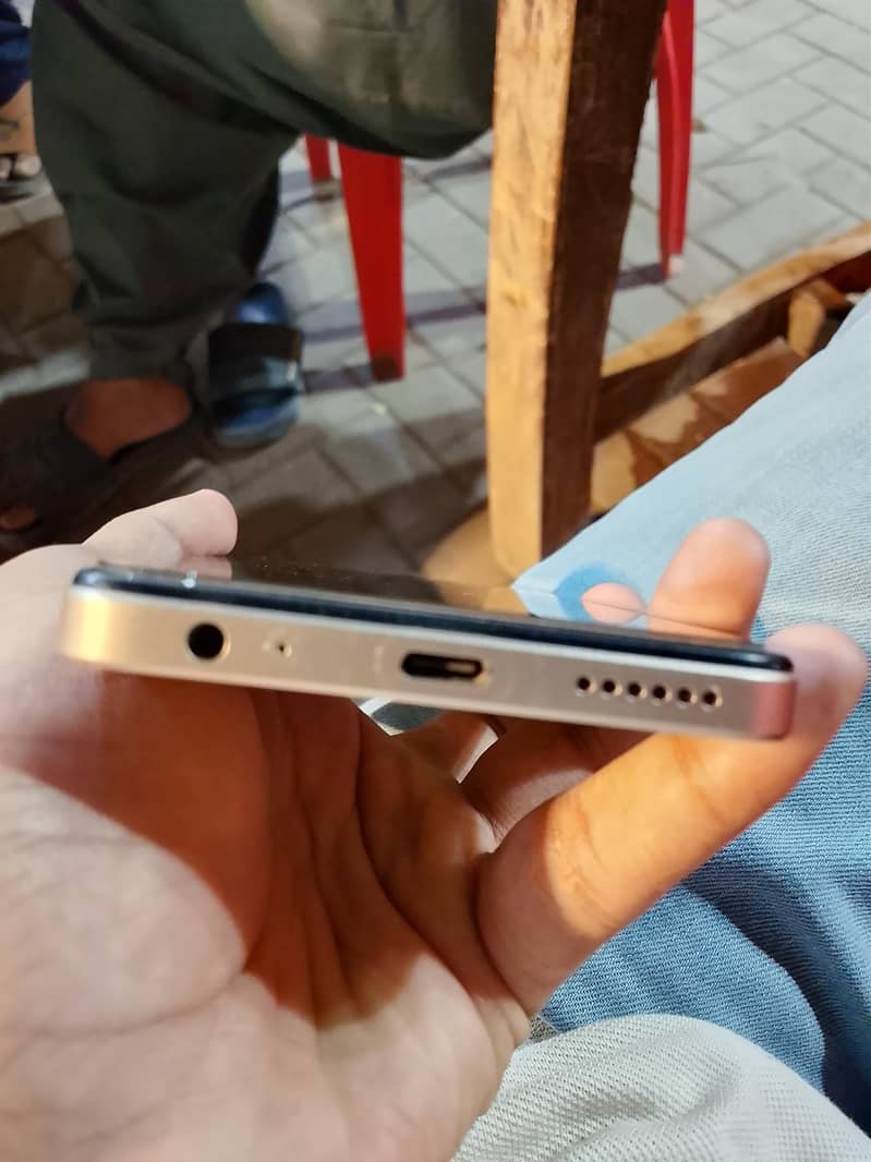 Infinix Smart 8 Plus 4