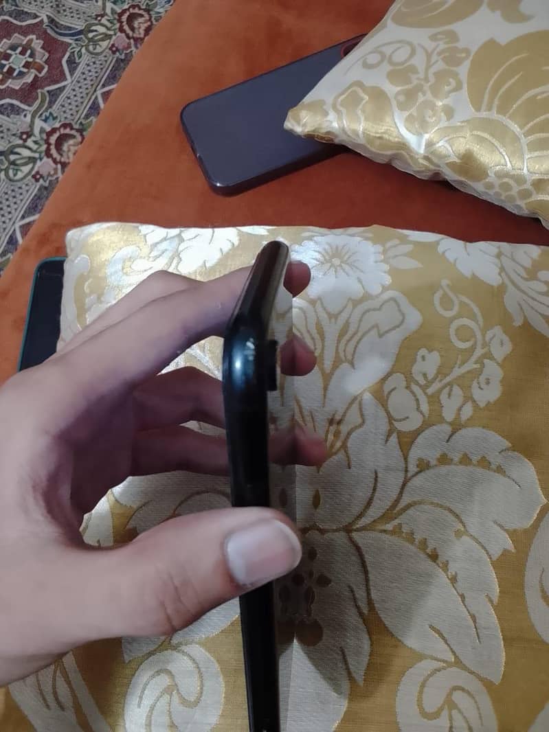 iPhone XR 6