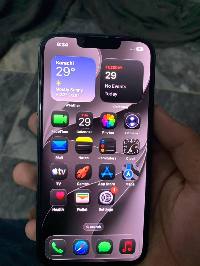 Apple iPhone 13 2