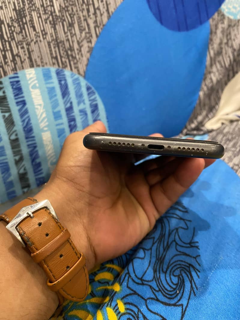 Apple iPhone 11 2