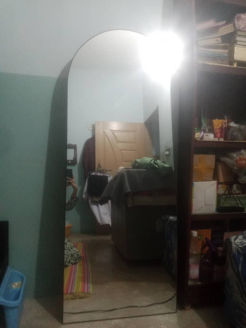 stand mirror 0