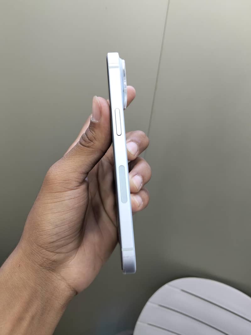 Apple iPhone 15 2