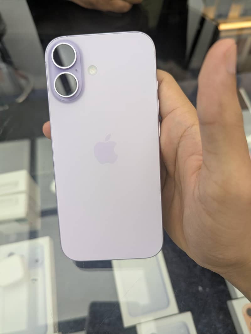 Apple iPhone 17 1