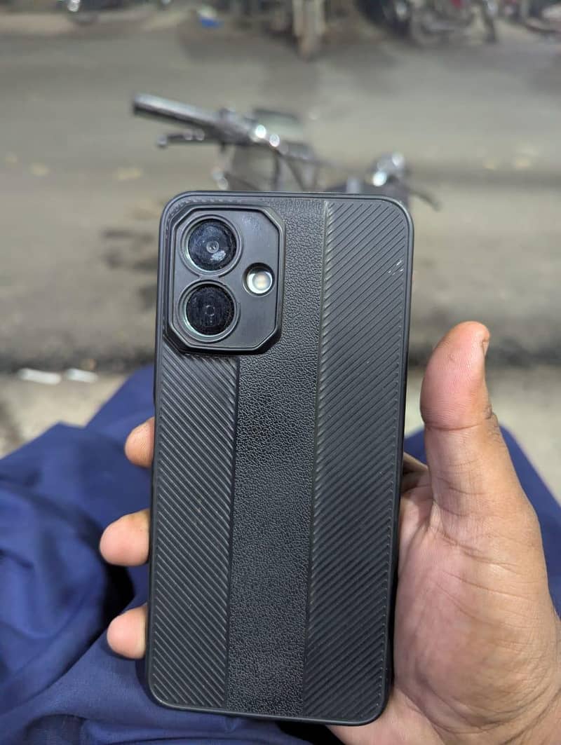 Tecno Spark Go2 3