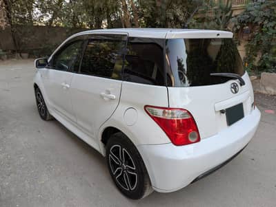 Toyota IST 2006 Original Paint