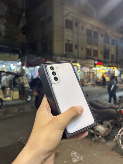 Samsung Mobile S21