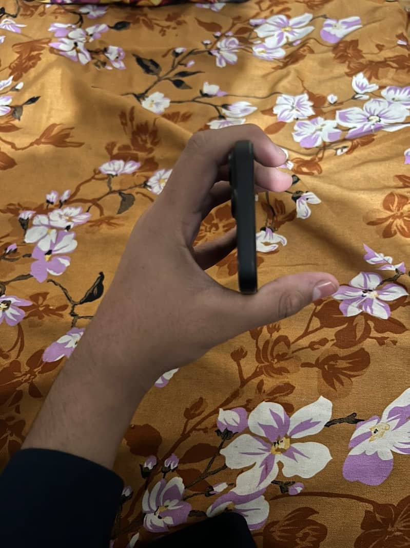 Apple iPhone 15 1