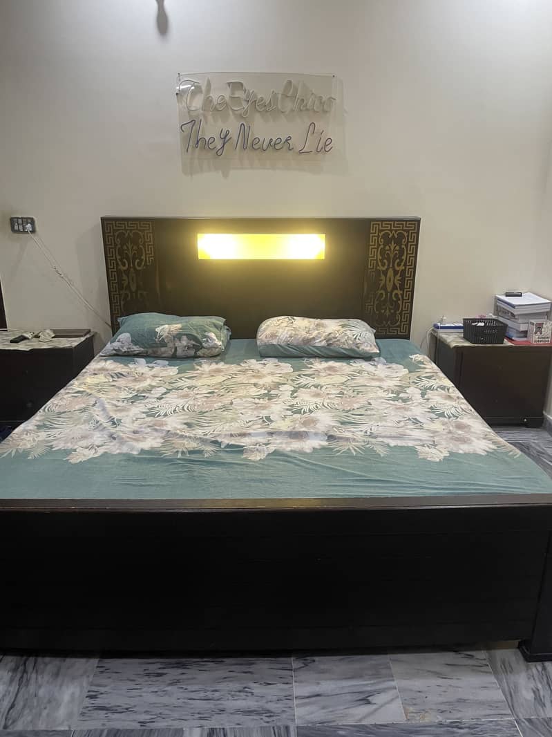 King bed 2