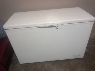pel freezer very good condition and all ok