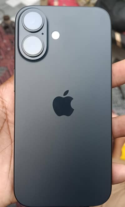 Apple iPhone 16