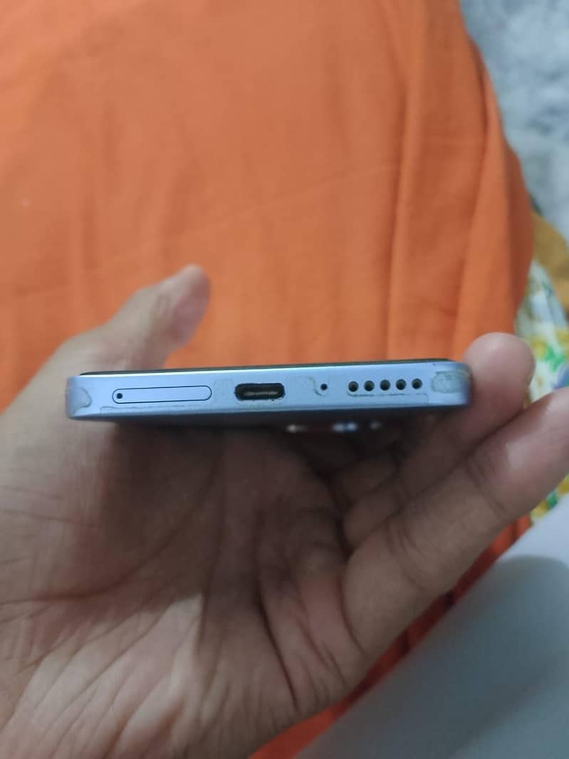 Xiaomi Redmi Note 13 0