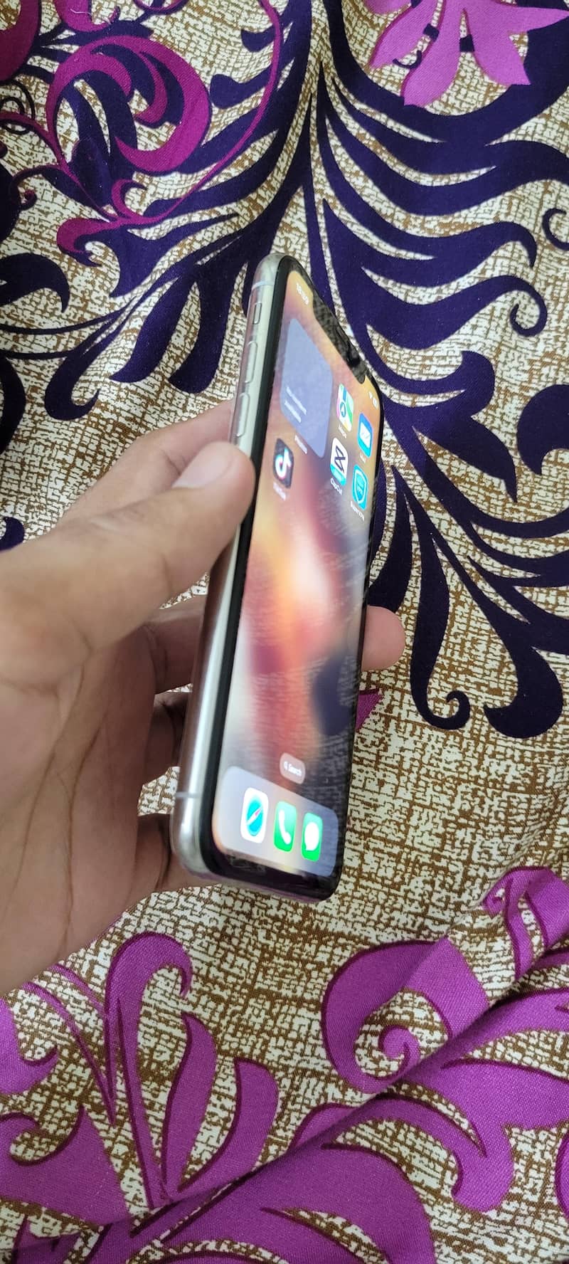 Apple iPhone X 5