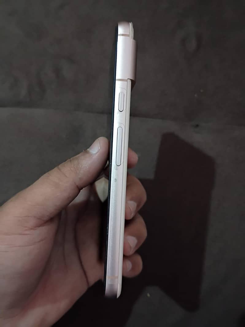 Google Pixel 8 3
