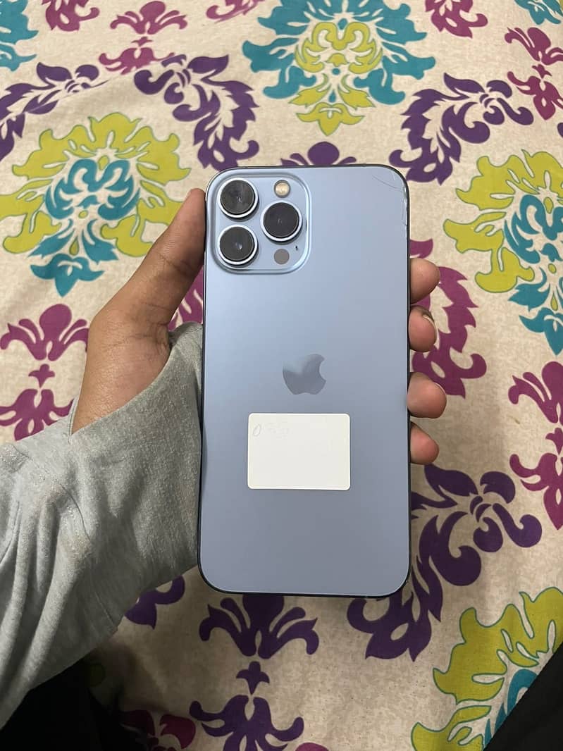 Apple iPhone 13 Pro Max 0