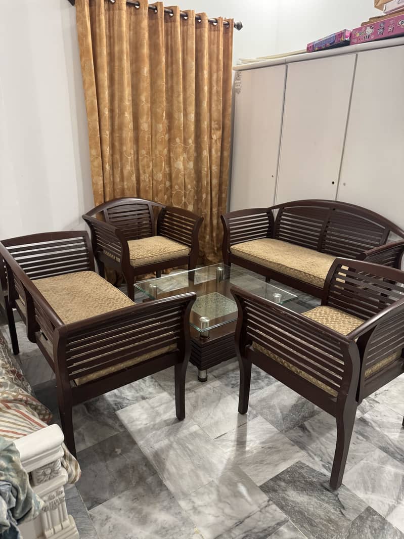 Sofa set with table 3