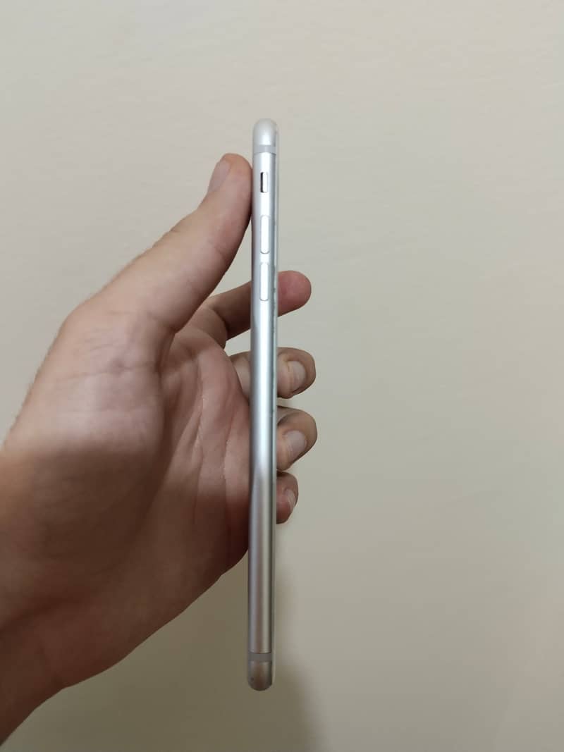 Apple iPhone 7 Plus 3