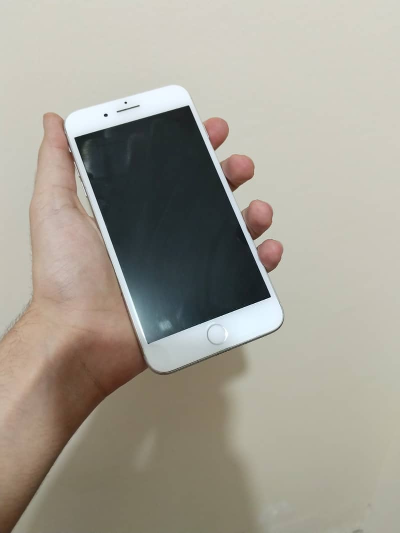 Apple iPhone 7 Plus 4