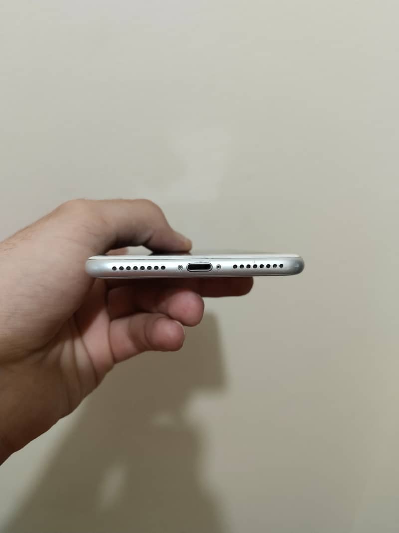 Apple iPhone 7 Plus 7