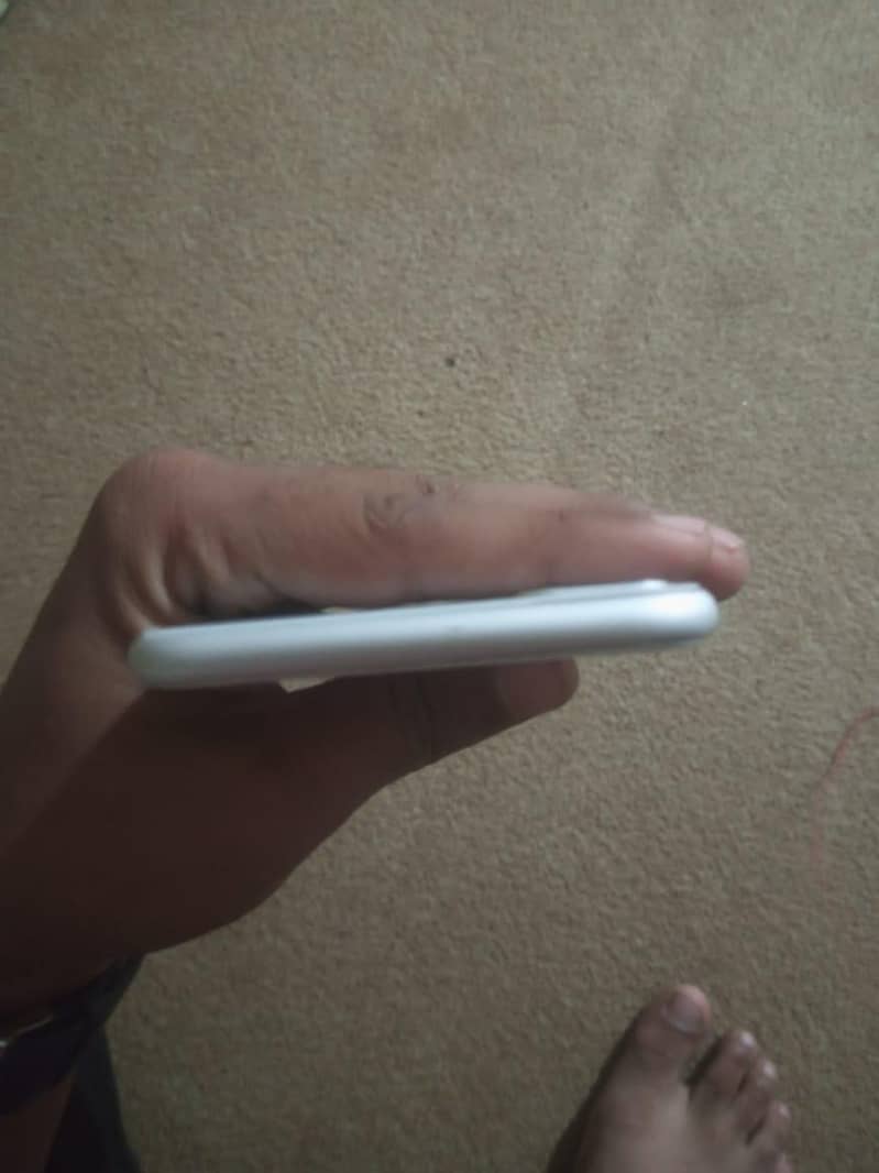 Apple iPhone 8 Plus 2