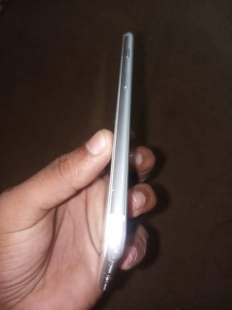 Apple iPhone 8 Plus 6