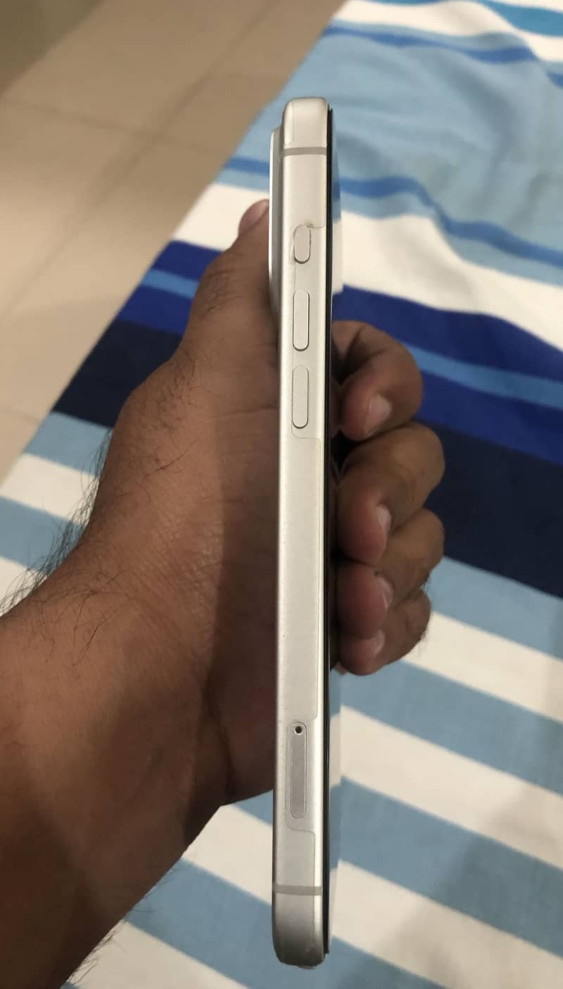 Apple iPhone 17 Pro Max 3