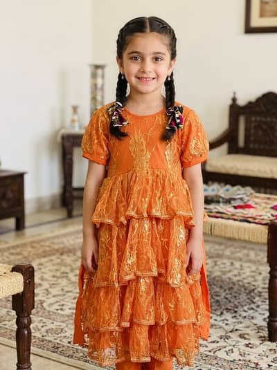 Beautiful Brand New Stitched Ready-To-Wear Dress - Size 6, 7, 8, saal