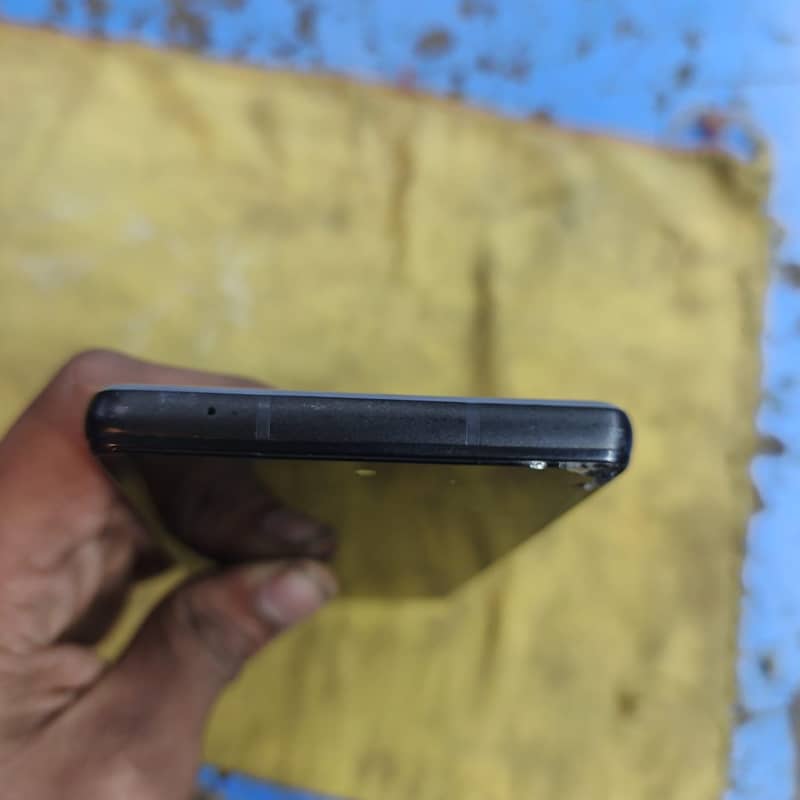 Google Pixel 6a 5
