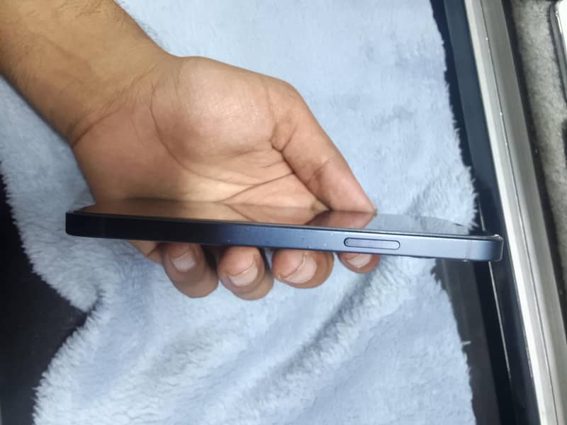 Apple iPhone 12 1