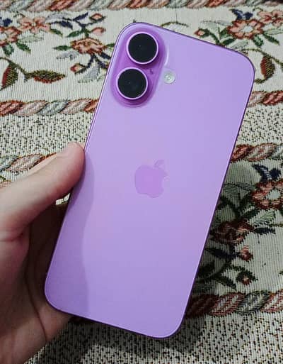 Apple iPhone 16